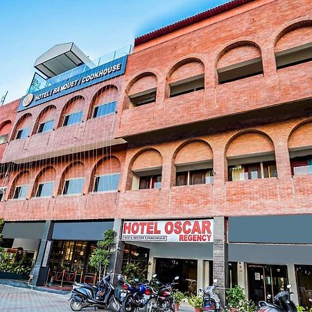 Hotel Oscar Regency Панчкула Екстер'єр фото