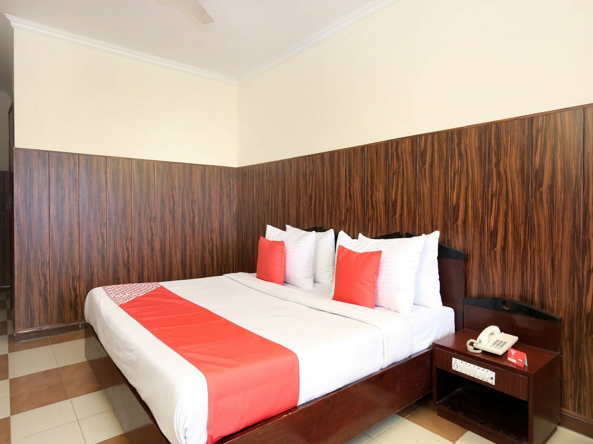 Hotel Oscar Regency Панчкула Екстер'єр фото