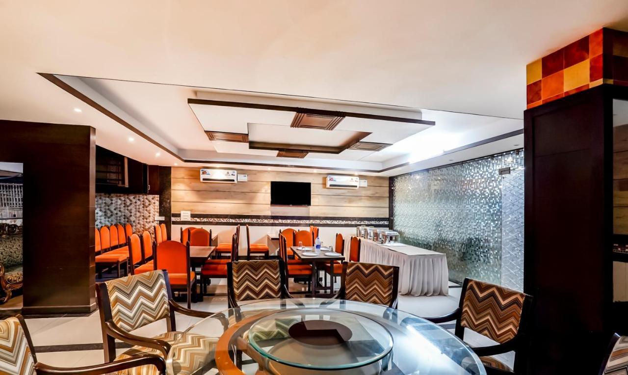 Hotel Oscar Regency Панчкула Екстер'єр фото